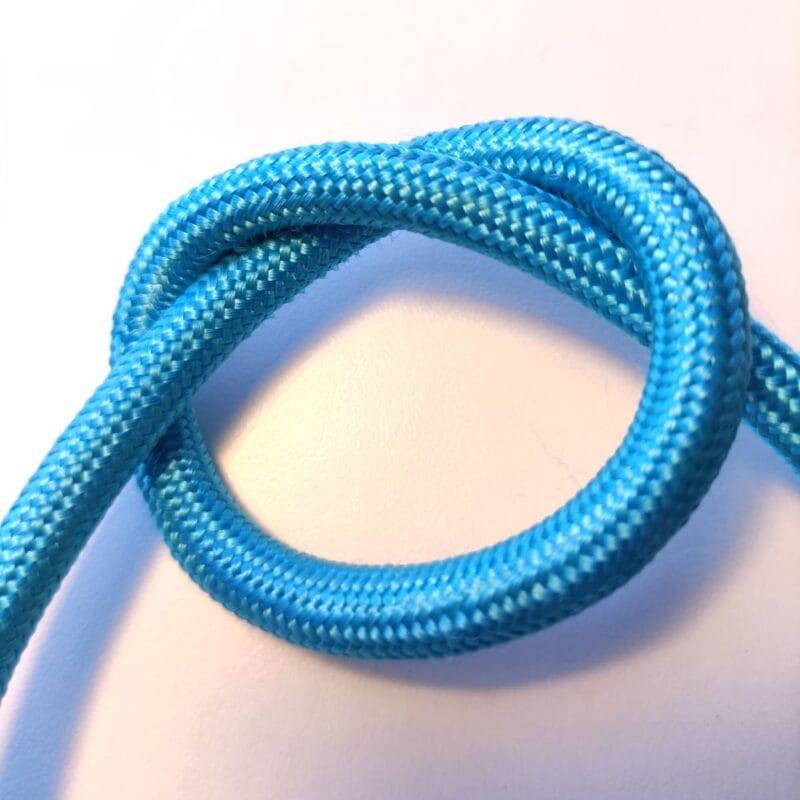 cable-lampara-azul-claro