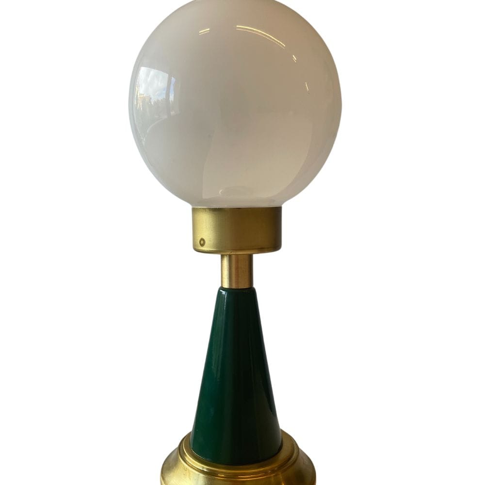 lampara-de-mesa-cono-vintage-verde-sin-fondo lampara-de-mesa-cono-vintage-verde-sin-fondo