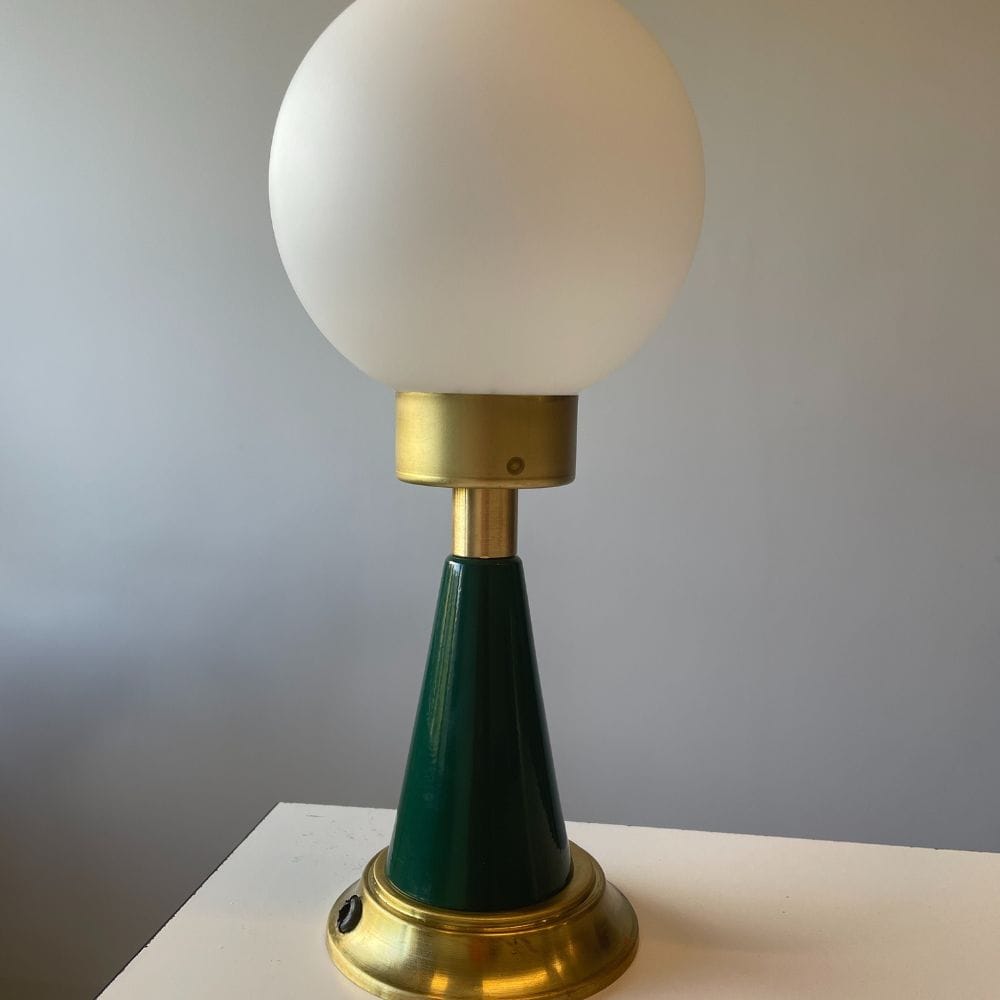 lampara-de-mesa-cono-vintage-verde-sobremesa lampara-de-mesa-cono-vintage-verde-sobremesa