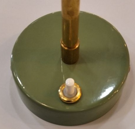 Conexión con botón en base