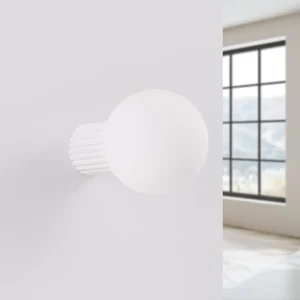 Aplique-HALO-blanco-pared-con-bola
