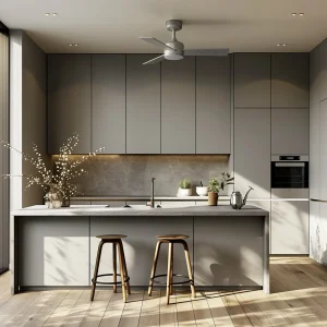 ventilador con aspas gris en cocina