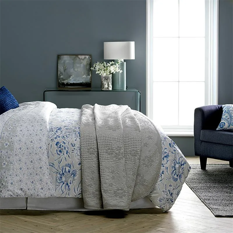 lampara_sobremesa_ceramica_verde_con_pantalla_dormitorio