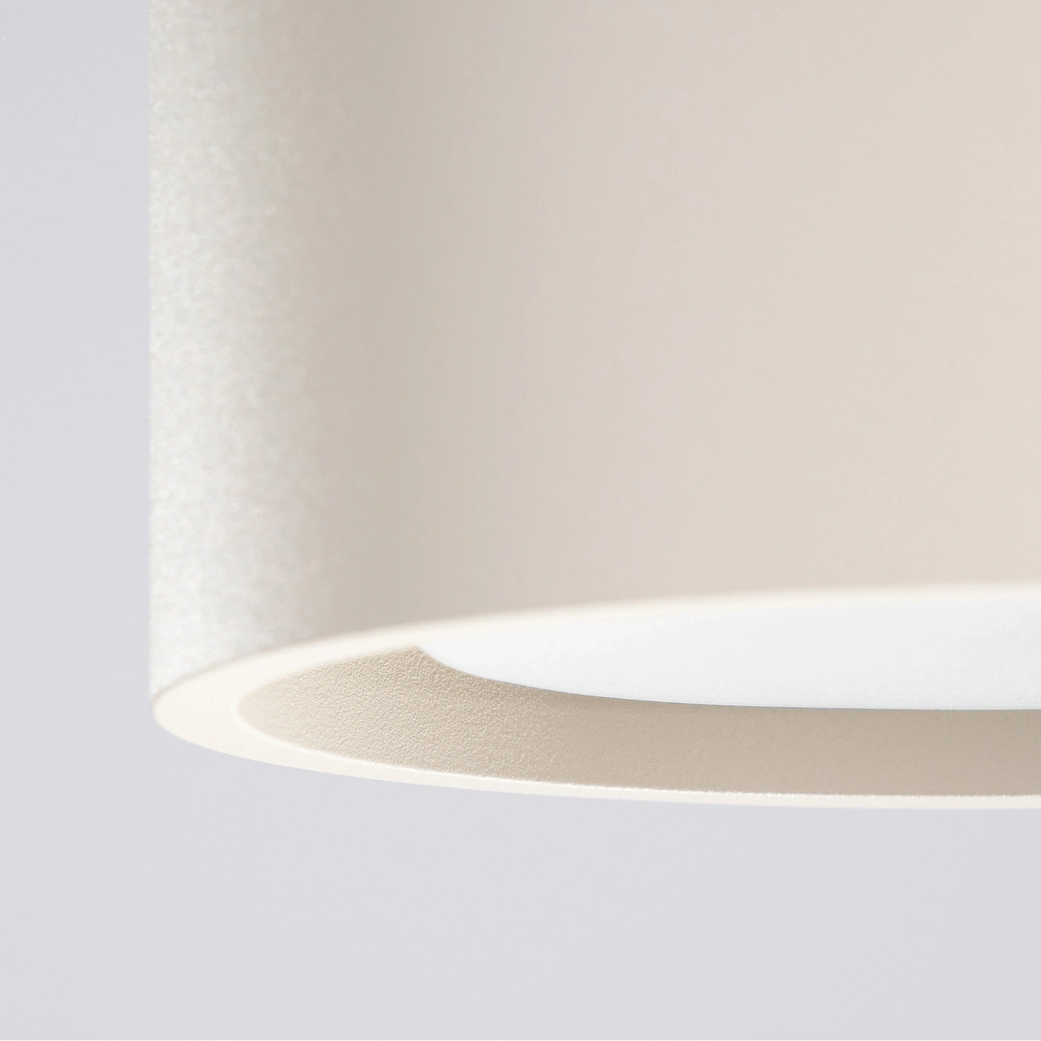 plafon-beige-modo-3-con-3-luces-sollux-lamparas-molonas-detalle plafon-beige-modo-3-con-3-luces-sollux-lamparas-molonas-detalle