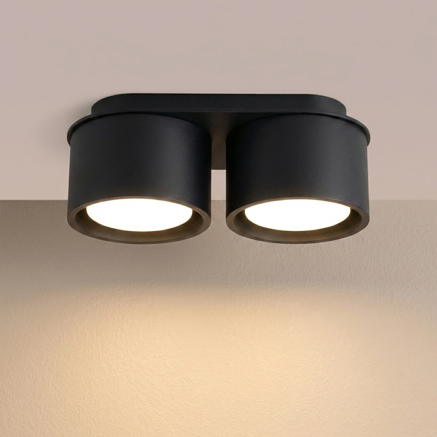 plafon-color-negro-MODO-2-sollux-lamparas-molonas-encendido