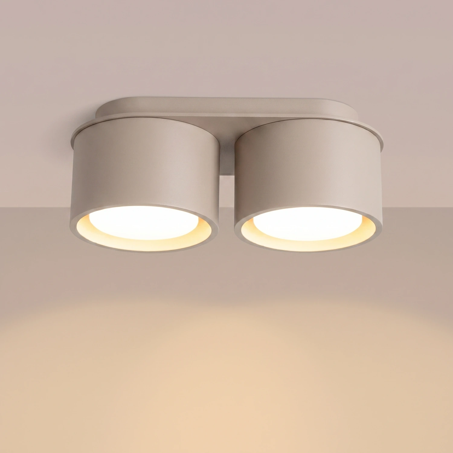 plafon-color-taupe-MODO-2-sollux-lamparas-molonas-encendido plafon-color-taupe-MODO-2-sollux-lamparas-molonas-encendido