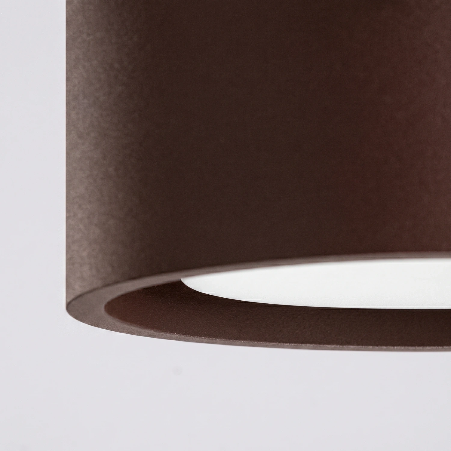 plafon-marron-modo-3-con-3-luces-sollux-lamparas-molonas-detalle plafon-marron-modo-3-con-3-luces-sollux-lamparas-molonas-detalle