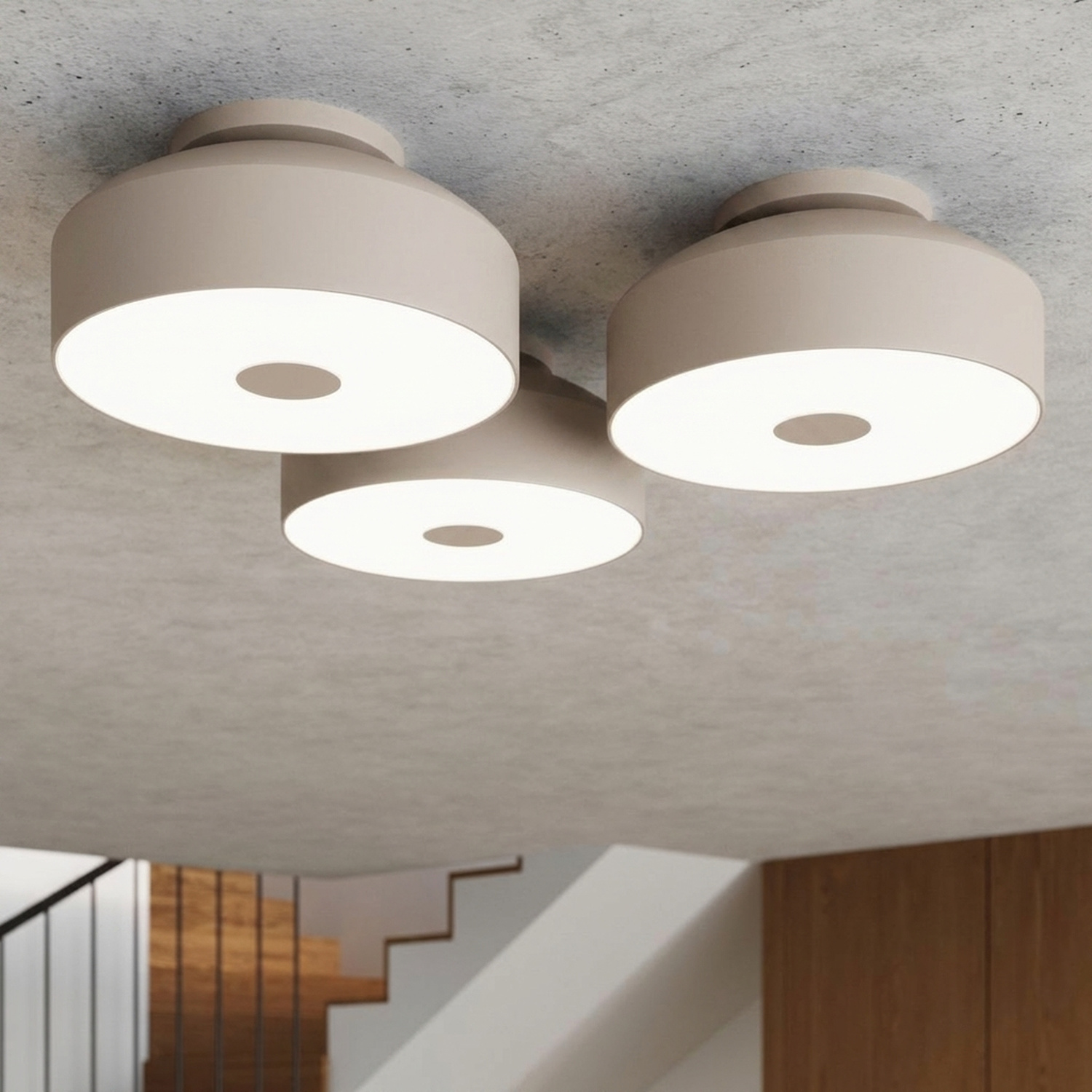 plafon techo beige omiq encendido detalle 4 luces conjunto plafon techo beige omiq encendido detalle 4 luces conjunto