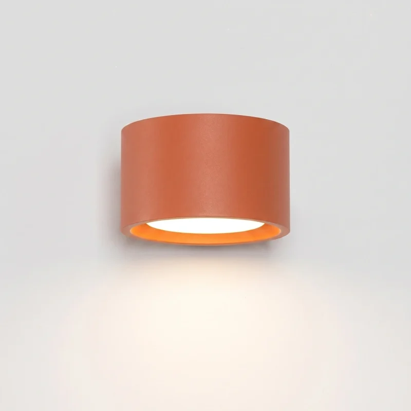 aplique_de_pared_rojo_ocre_sollux_lamparas_molonas_modo_1_encendido