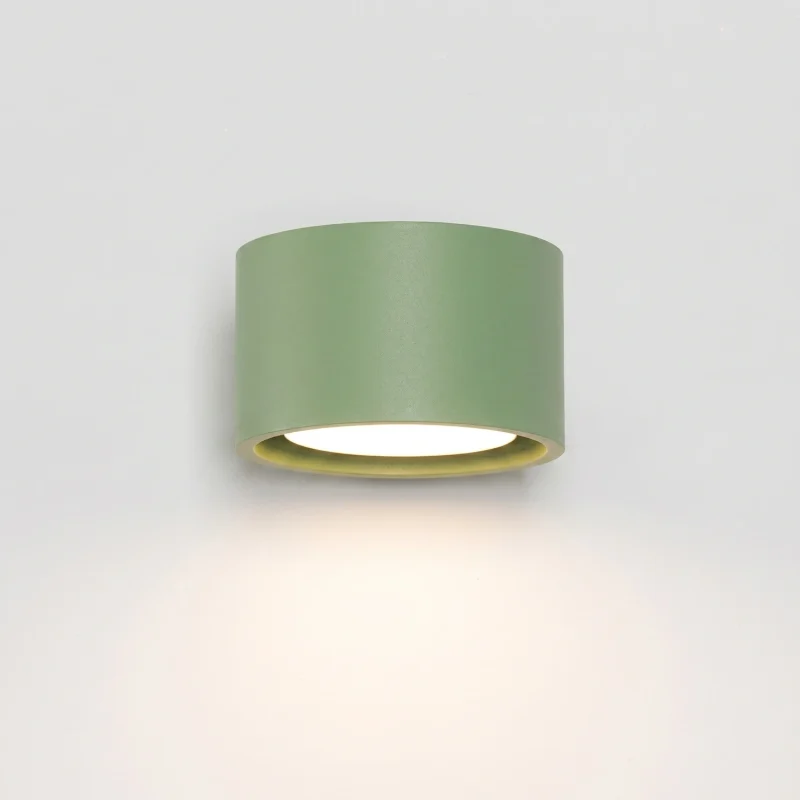 aplique_de_pared_verde_oliva_sollux_lamparas_molonas_modo_1_encendido