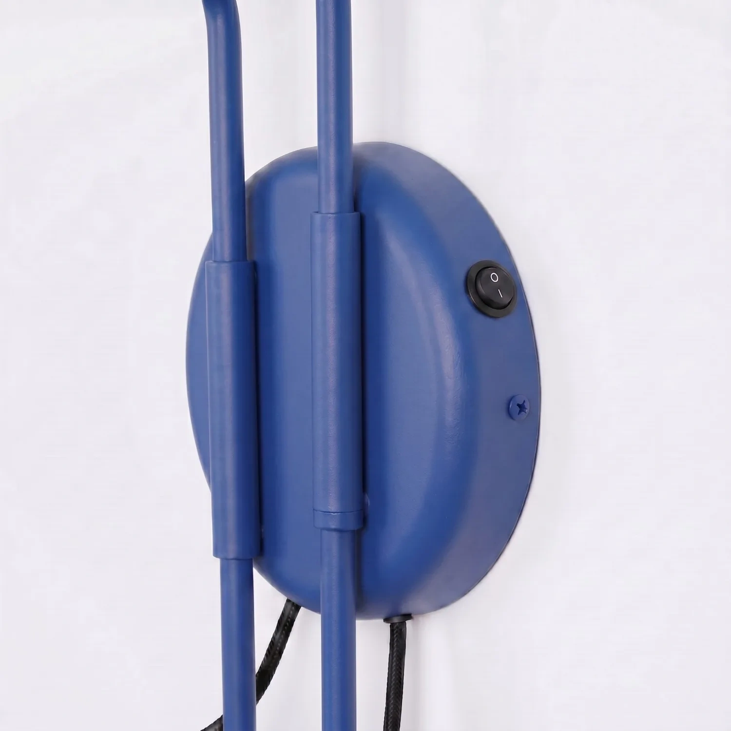 aplique_pared_doble_azul_nox_lamparas_molonas_detalle aplique_pared_doble_azul_nox_lamparas_molonas_detalle