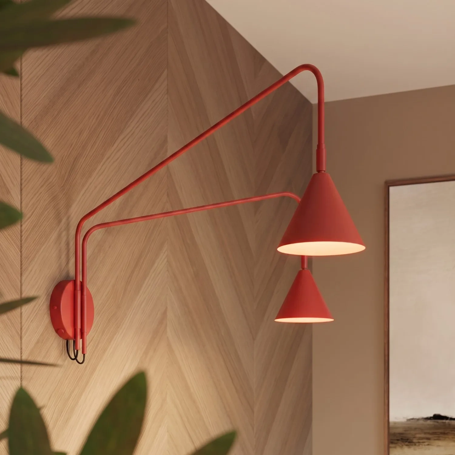 aplique_rojo_doble_nox_lamparas_molonas_encendido_detalle aplique_rojo_doble_nox_lamparas_molonas_encendido_detalle